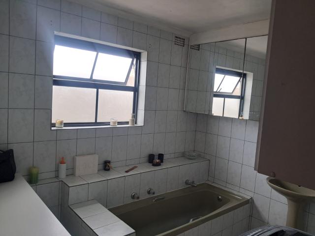 3 Bedroom House For Sale in Heathfield