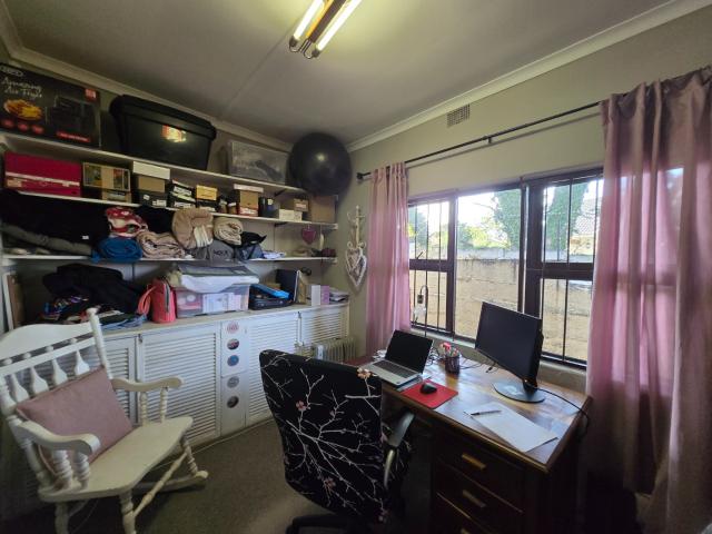 3 Bedroom House For Sale in Heidelberg Central