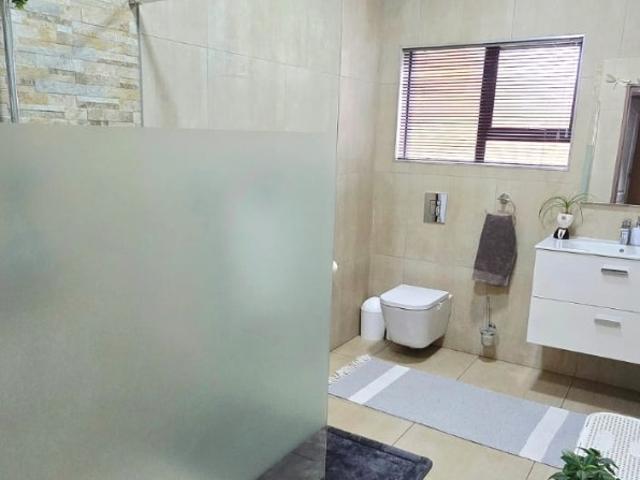 3 Bedroom House For Sale in Heron Banks Golf Estate