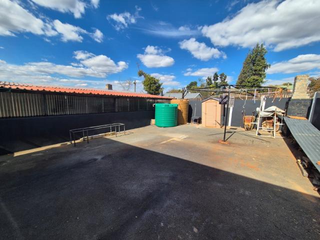 3 Bedroom House For Sale in Hillshaven