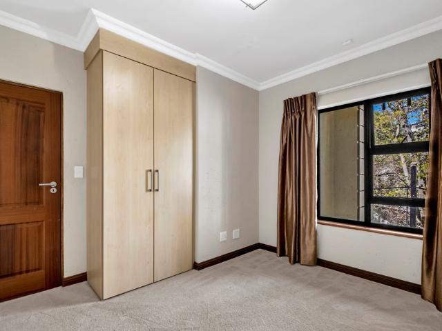4 Bedroom House For Sale in Hyde Park