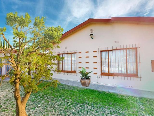 3 Bedroom house for sale in Oosterville, Upington