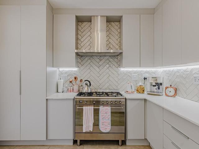 3 Bedroom House For Sale in Olympus AH