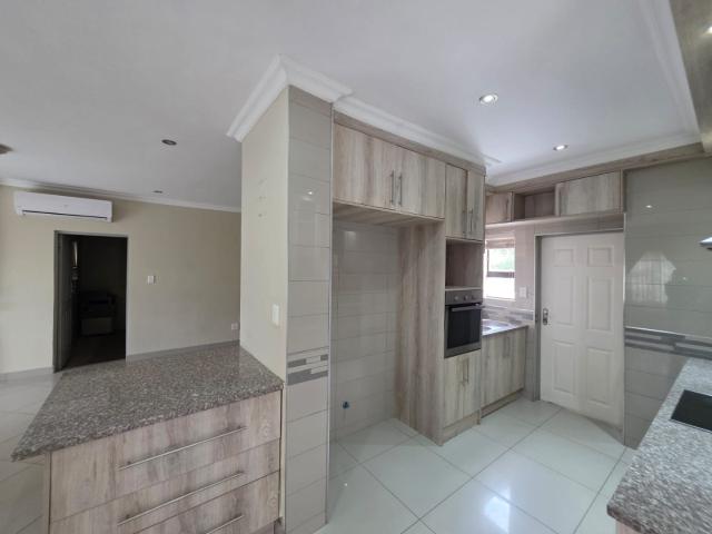 3 Bedroom House For Sale in Olympus AH