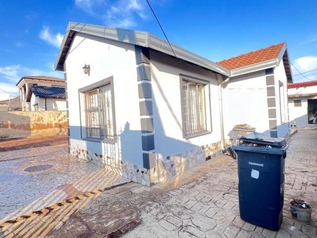 3 Bedroom house for sale in Lotus Gardens, Pretoria