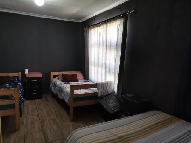 3 Bedroom House For Sale in Lourierpark