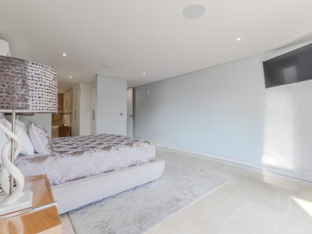 3 Bedroom House For Sale in Lombardy Estate