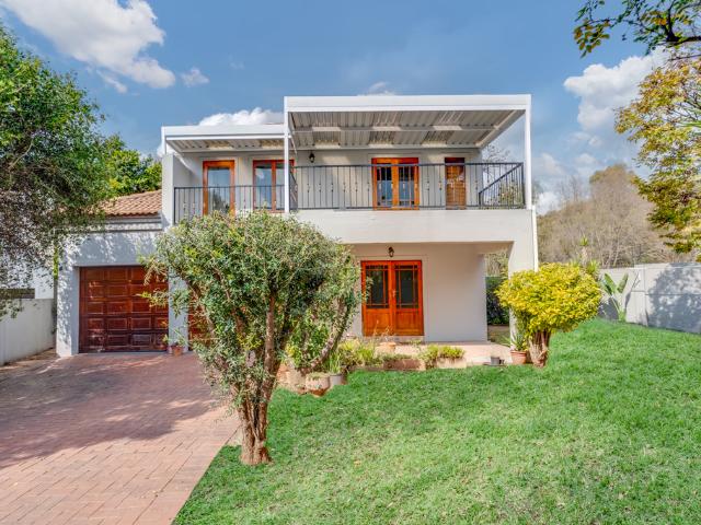 3 Bedroom House For Sale in Lonehill