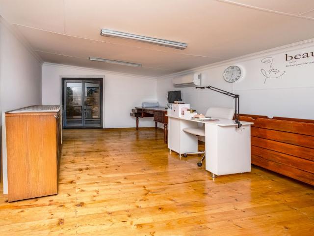 3 Bedroom House For Sale in Lonehill