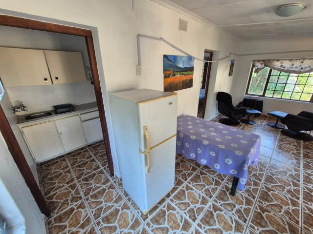 3 Bedroom House For Sale in Leisure Bay