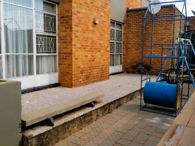 3 Bedroom house for sale in Lenasia Ext 1, Johannesburg