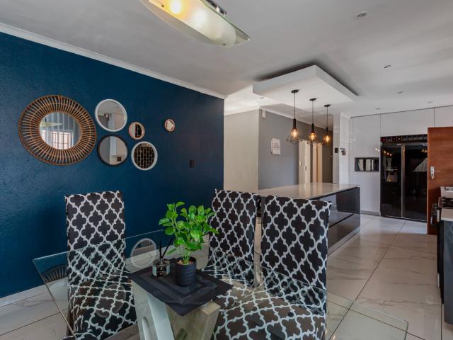 3 Bedroom House For Sale in Lenasia South