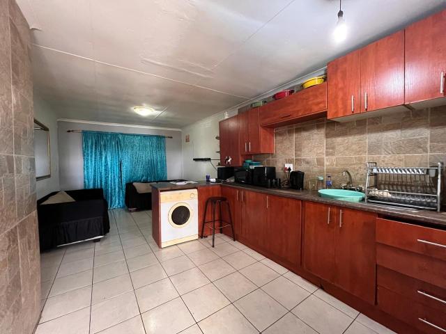 3 Bedroom House For Sale in Lentegeur