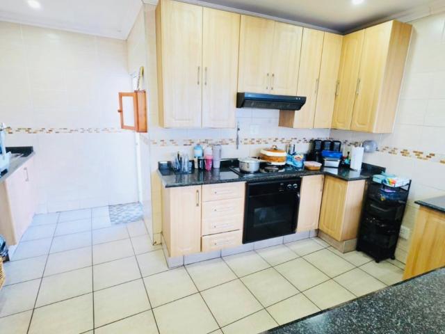 3 Bedroom House For Sale in Linmeyer