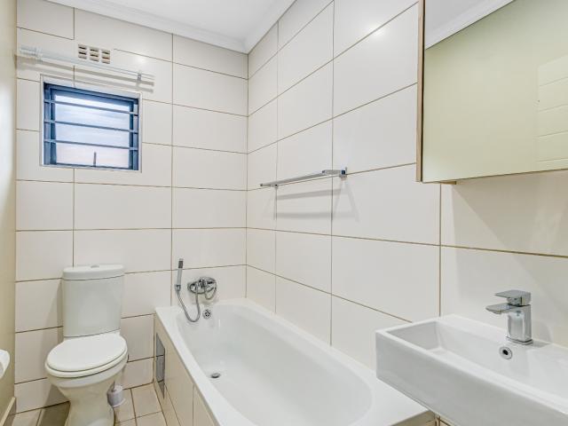3 Bedroom House For Sale in Lion Pride