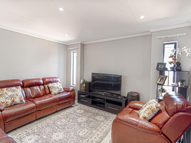 3 Bedroom house for sale in Lion Pride, Randburg