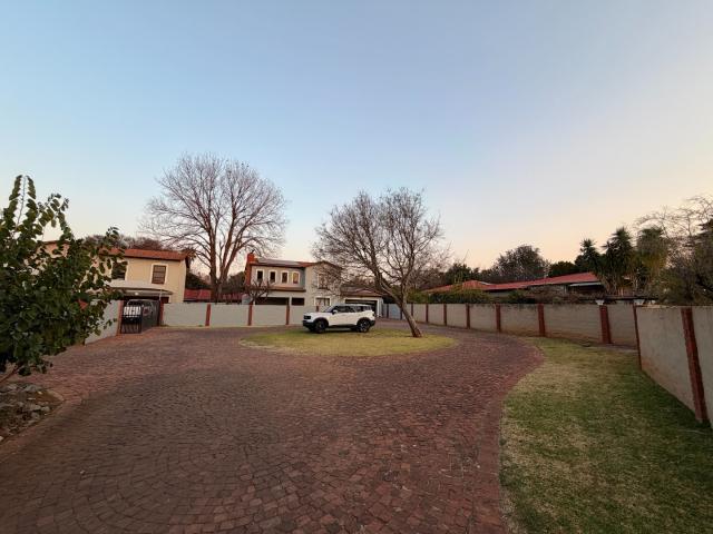 3 Bedroom House For Sale in Lyttelton Manor