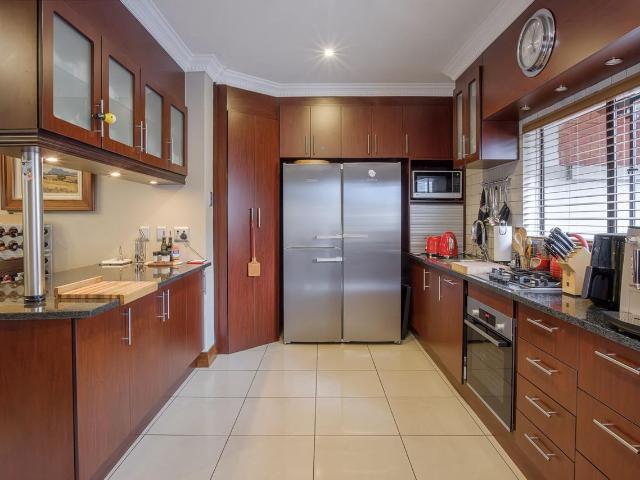 3 Bedroom House For Sale in Lynnwood