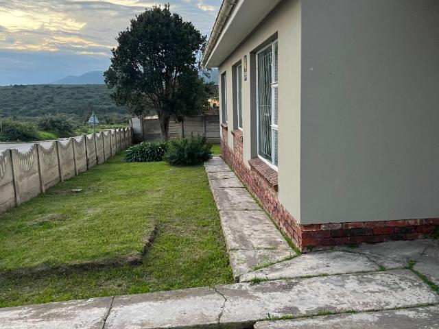 3 Bedroom House For Sale in Mountain View