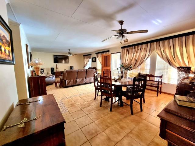 3 Bedroom House For Sale in Modimolle