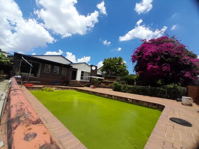 3 Bedroom House For Sale in Mondeor