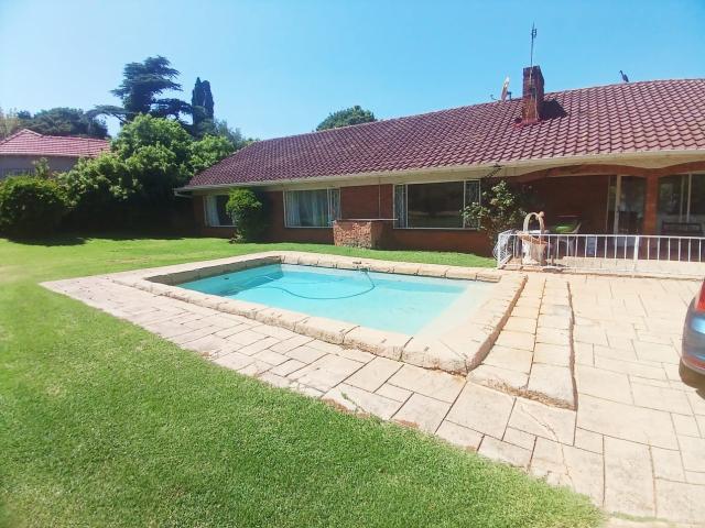 3 Bedroom House For Sale in Mondeor