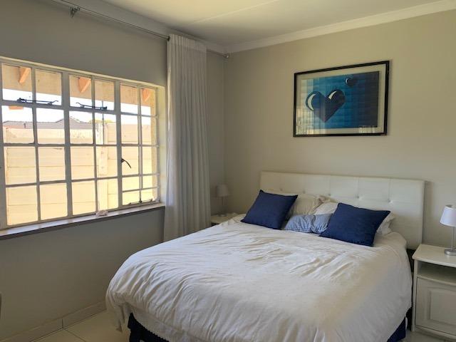 3 Bedroom House For Sale in Mondeor
