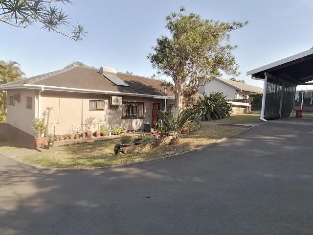 3 Bedroom House For Sale in Montclair