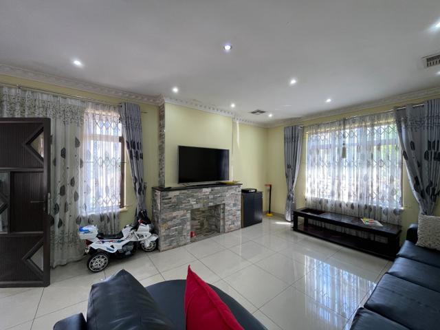 3 Bedroom House For Sale in Morningside