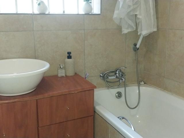 3 Bedroom House For Sale in Mayberry Park