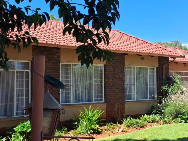 3 Bedroom House For Sale in Mayberry Park