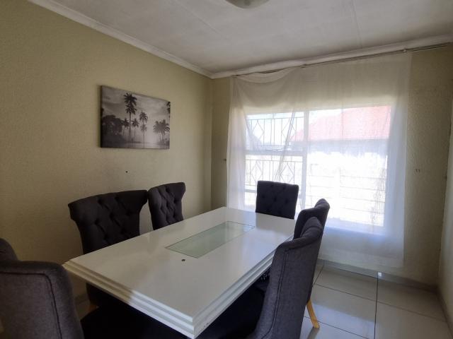 3 Bedroom House For Sale in Mayberry Park