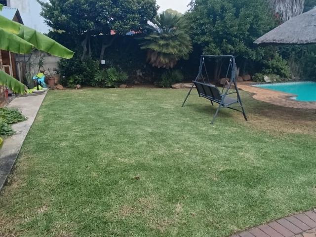3 Bedroom House For Sale in Mayfield Park