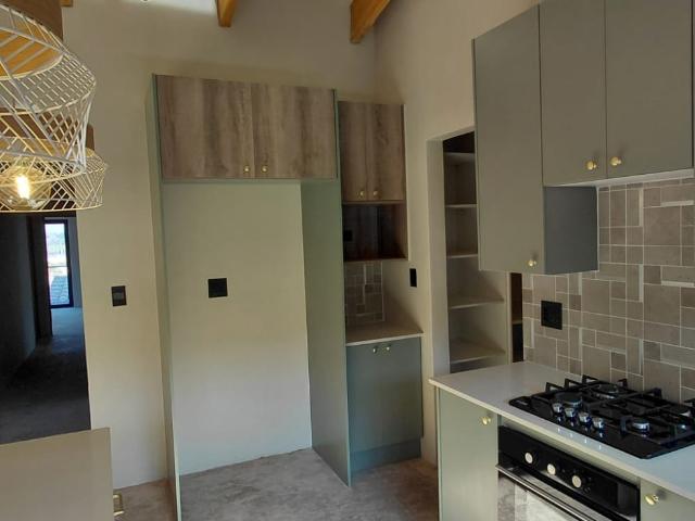3 Bedroom House For Sale in Magalies Golf Estate