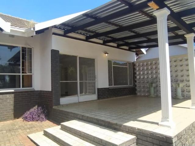 3 Bedroom house for sale in Magalieskruin, Pretoria
