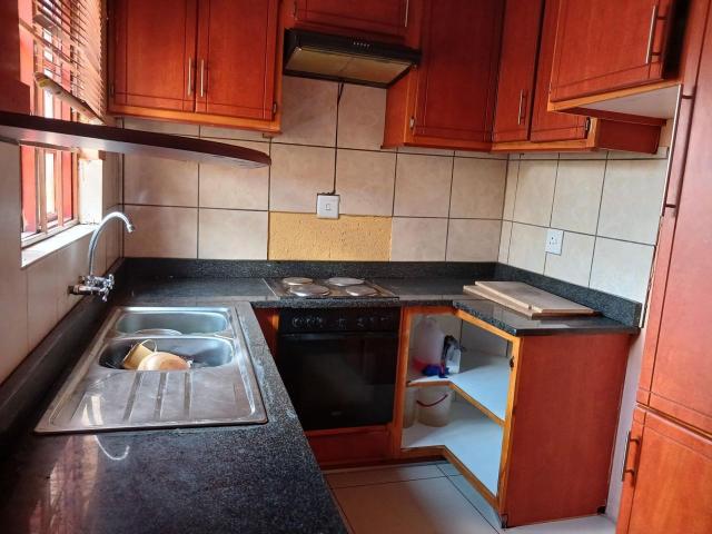 3 Bedroom House For Sale in Mahlasedi Park