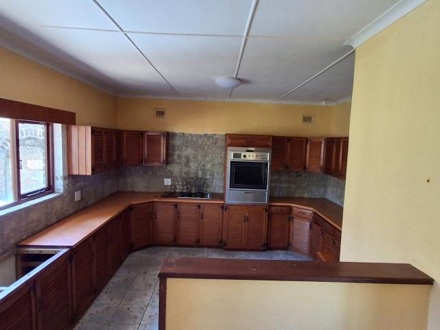 3 Bedroom House For Sale in Manaba Beach