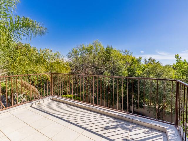 3 Bedroom House For Sale in Maroeladal