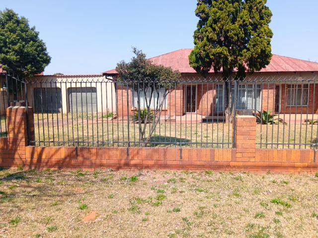 3 Bedroom House For Sale in Marlands