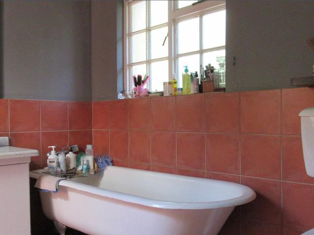 3 Bedroom House For Sale in Meadowhurst