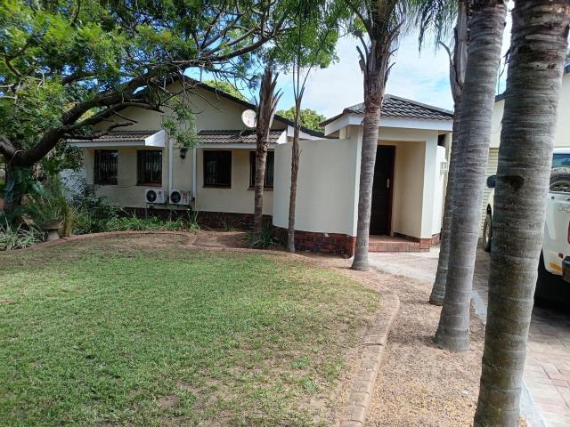 3 Bedroom House For Sale in Meer En See