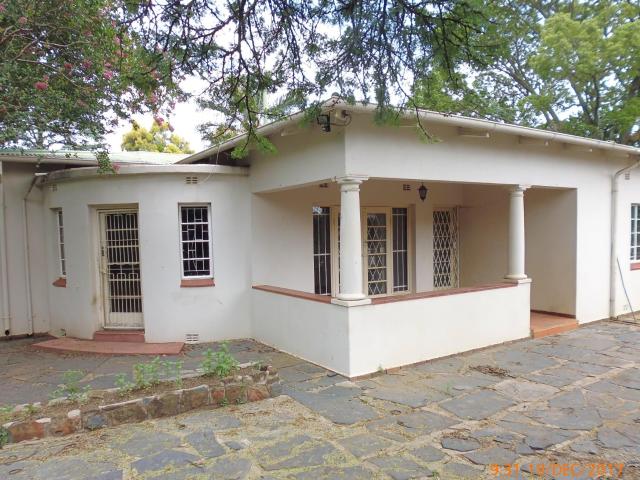 3 Bedroom House For Sale in Menlo Park