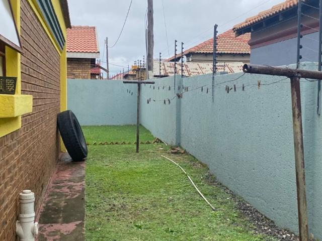 3 Bedroom House For Sale in Mineralia