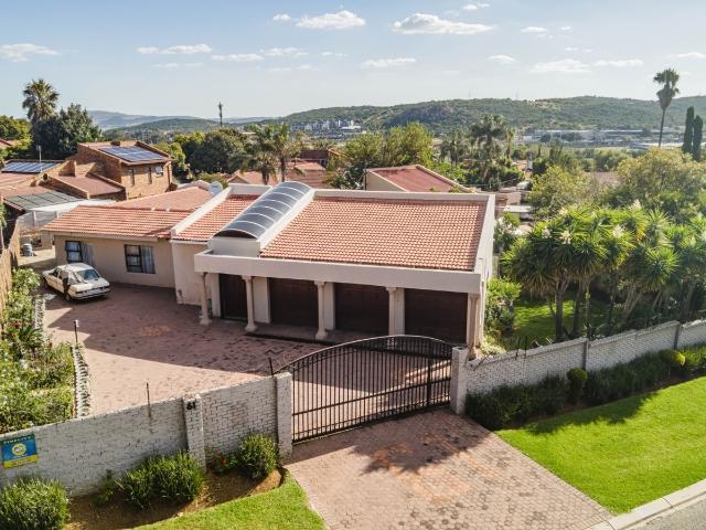 3 Bedroom House For Sale in Mulbarton