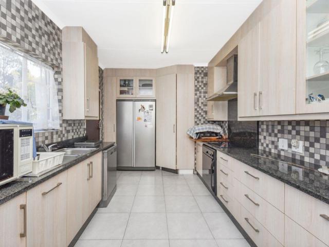 3 Bedroom House For Sale in Mulbarton