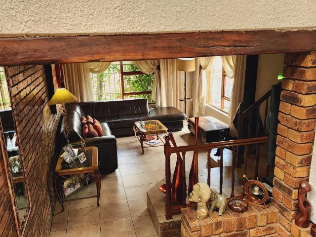 3 Bedroom House For Sale in Mulbarton
