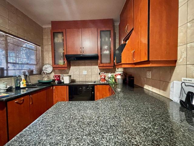 3 Bedroom House For Sale in Mulbarton