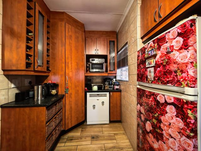 3 Bedroom House For Sale in Mulbarton