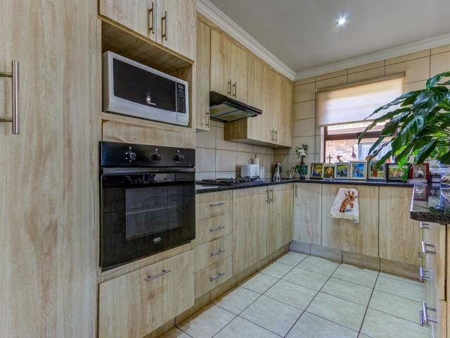 3 Bedroom House For Sale in Norton Park