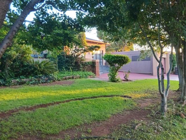 3 Bedroom House For Sale in Naturena